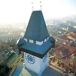 Lavilo Strassgang Guest house