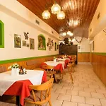 Lavilo Strassgang 3*
