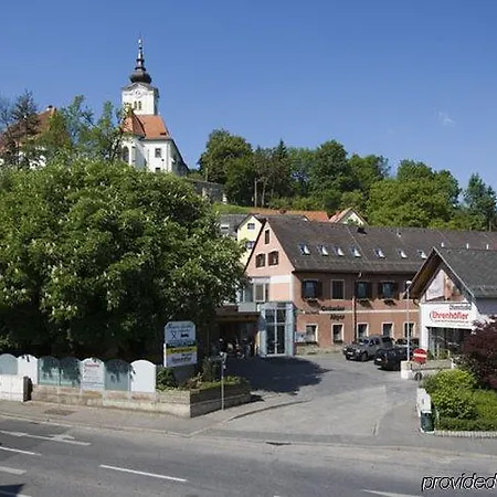 Lavilo Strassgang Penzion 3*
