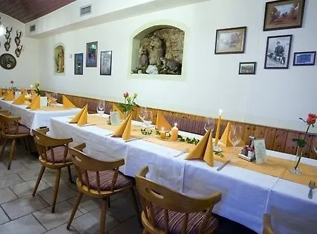 Pensjonat Fruehstueckspension Meyer, Familie Orthacker 3*