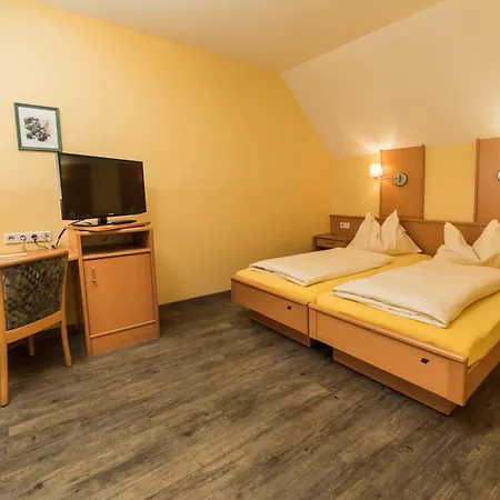 Fruehstueckspension Meyer, Familie Orthacker 3*