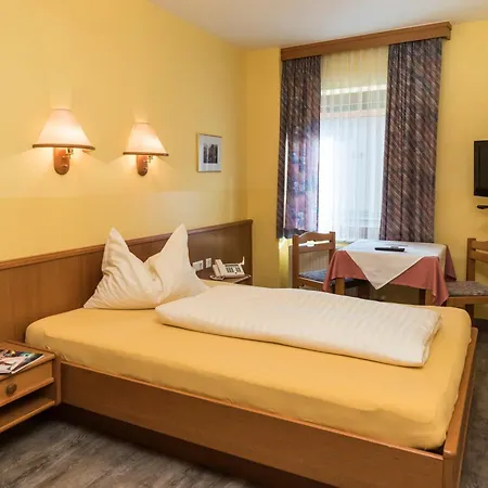 Pensionat Fruehstueckspension Meyer, Familie Orthacker