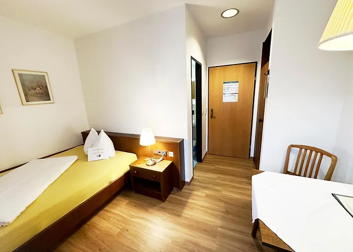 Fruehstueckspension Meyer, Familie Orthacker