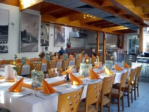 Fruehstueckspension Meyer, Familie Orthacker 3*